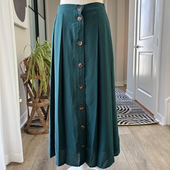 NWOT MODCLOTH Green Midi Skirt - Picture 2 of 9